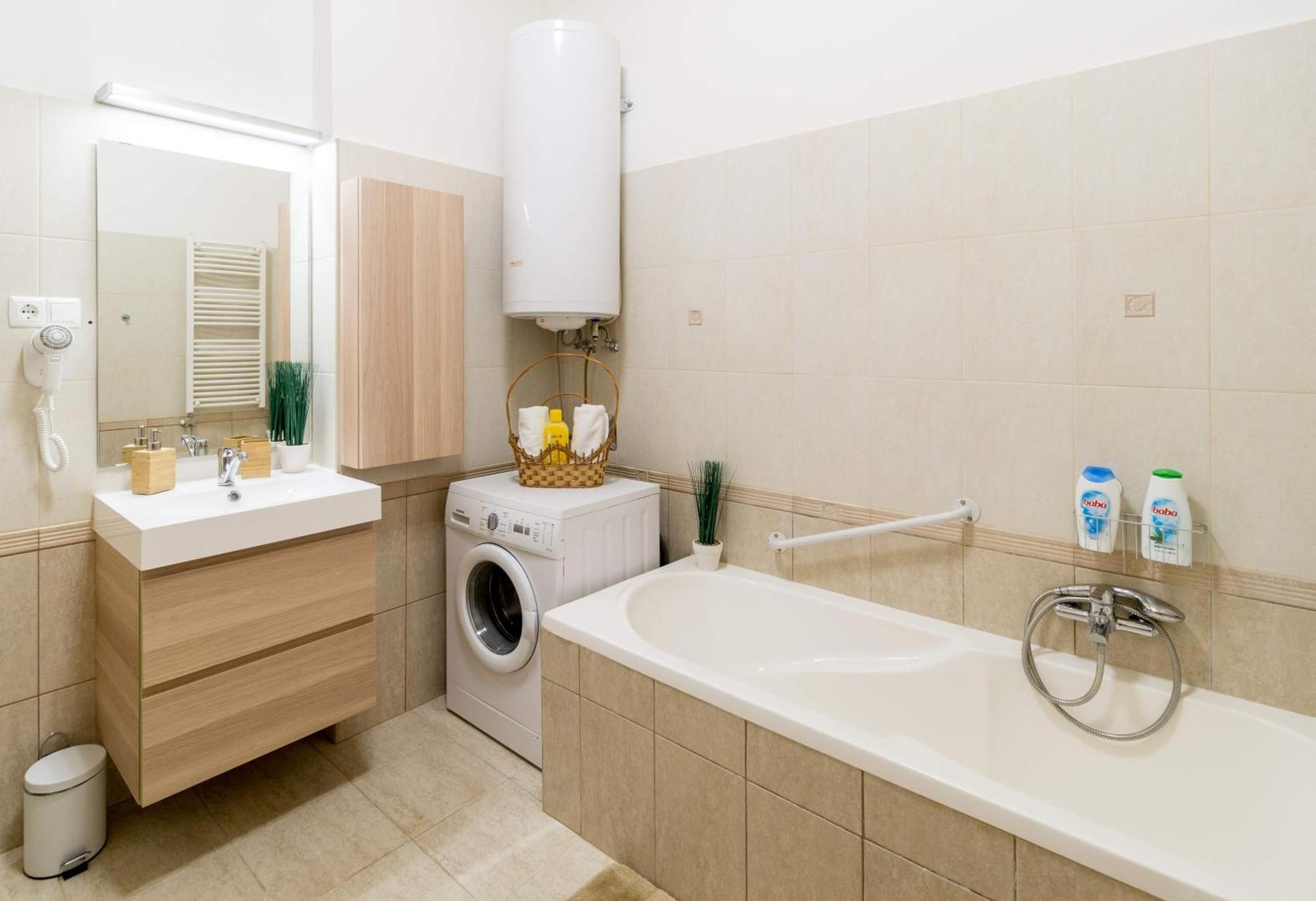 Exlcusive & City Central Located Suite By Prestige Homes Budapest Esterno foto